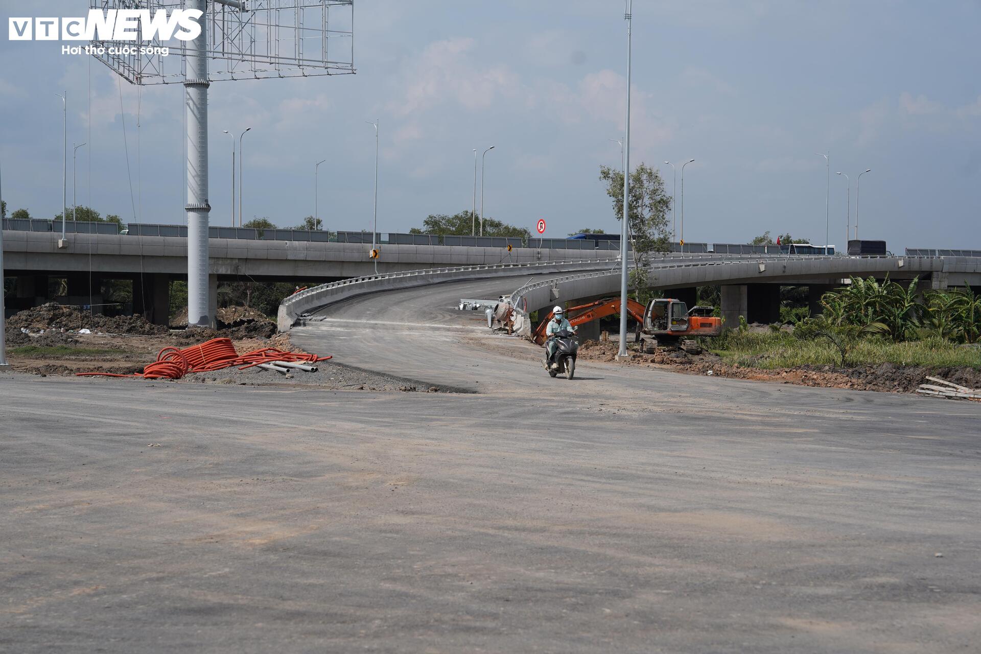 Nút giao Vành đai 3 với cao tốc TP.HCM - Long Thành trước ngày thông xe- Ảnh 5.