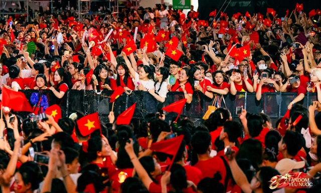 Những hình ảnh không thể quên trong Concert Quốc Gia ở sân Mỹ Đình- Ảnh 11.