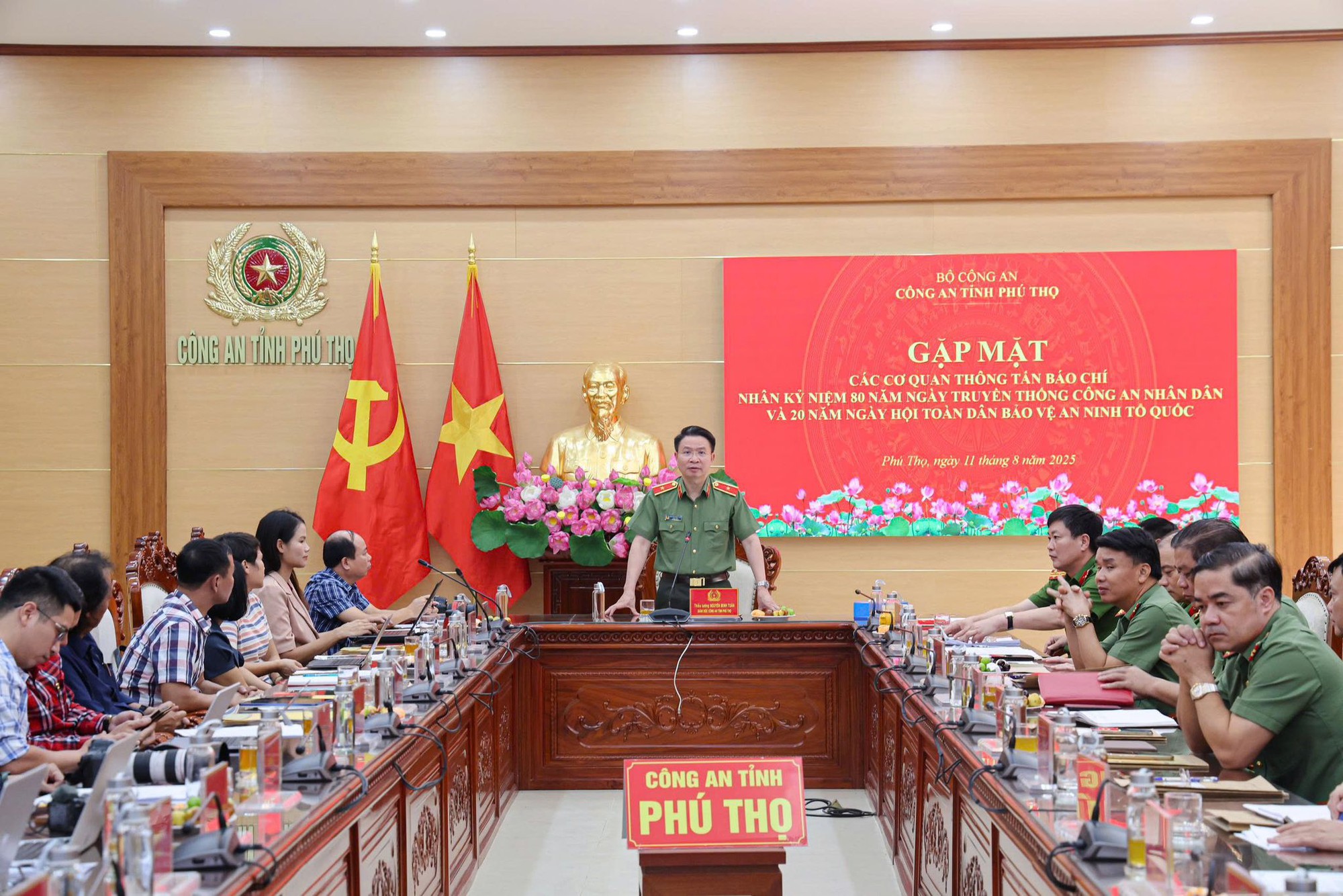 “Hô biến” hàng ngàn tấn thịt trâu đông lạnh Ấn Độ thành thịt trâu gác bếp Hà Giang- Ảnh 1.