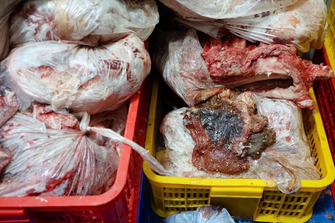 “Hô biến” hàng ngàn tấn thịt trâu đông lạnh Ấn Độ thành thịt trâu gác bếp Hà Giang- Ảnh 4.