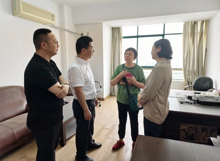 Nhà bỏ hoang 20 năm nhưng đồng hồ nước vẫn hiển thị đã “ngốn” 260m³, hóa đơn vọt hơn 5,8 triệu đồng, gia chủ gọi người đến kiểm tra thì được thông báo: "Dữ liệu chính xác"- Ảnh 1.