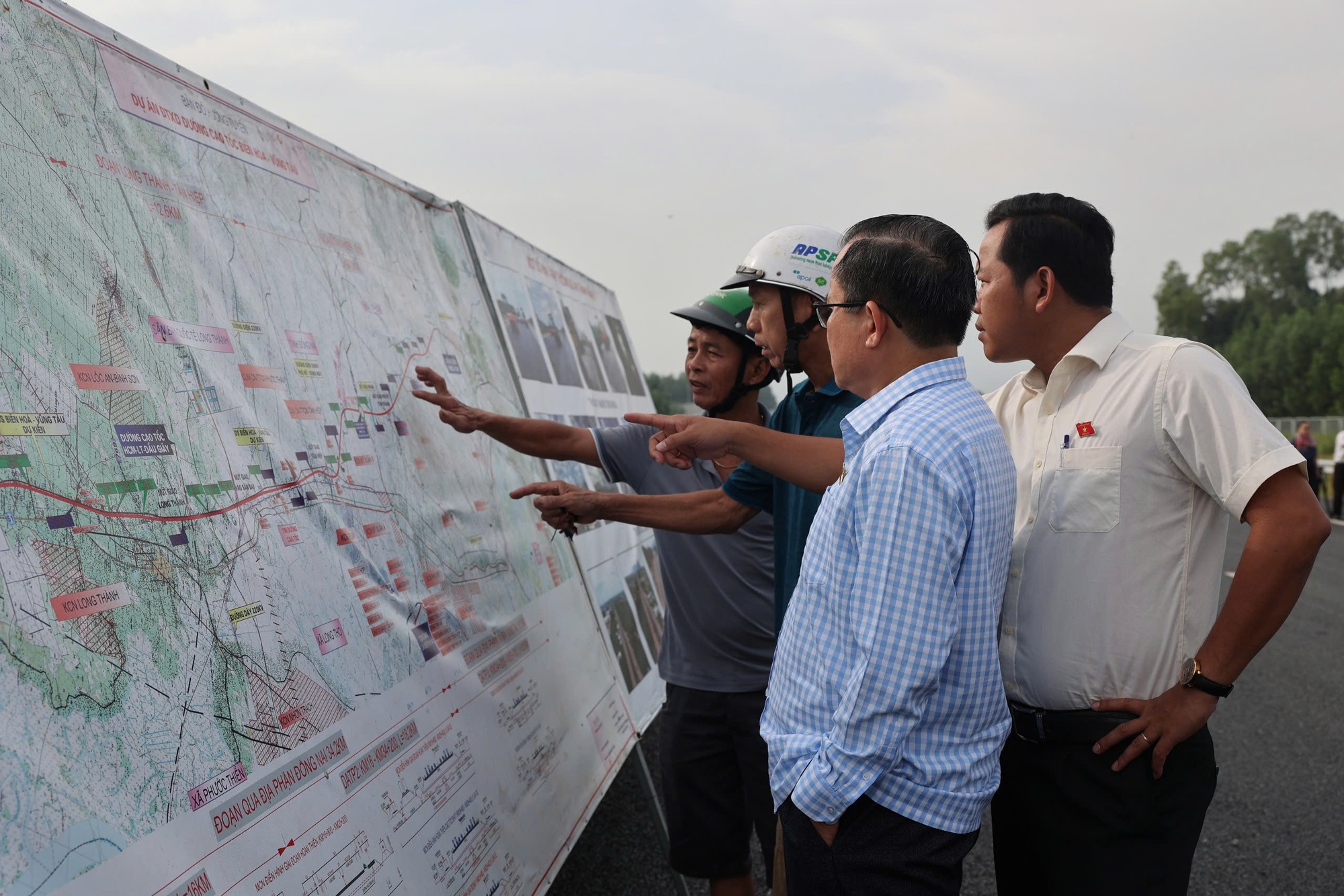 Cao tốc Biên Hòa - Vũng Tàu chính thức khai thác vào tháng 12-2025- Ảnh 2. Cao tốc Biên Hòa - Vũng Tàu chính thức khai thác vào tháng 12-2025- Ảnh 2.