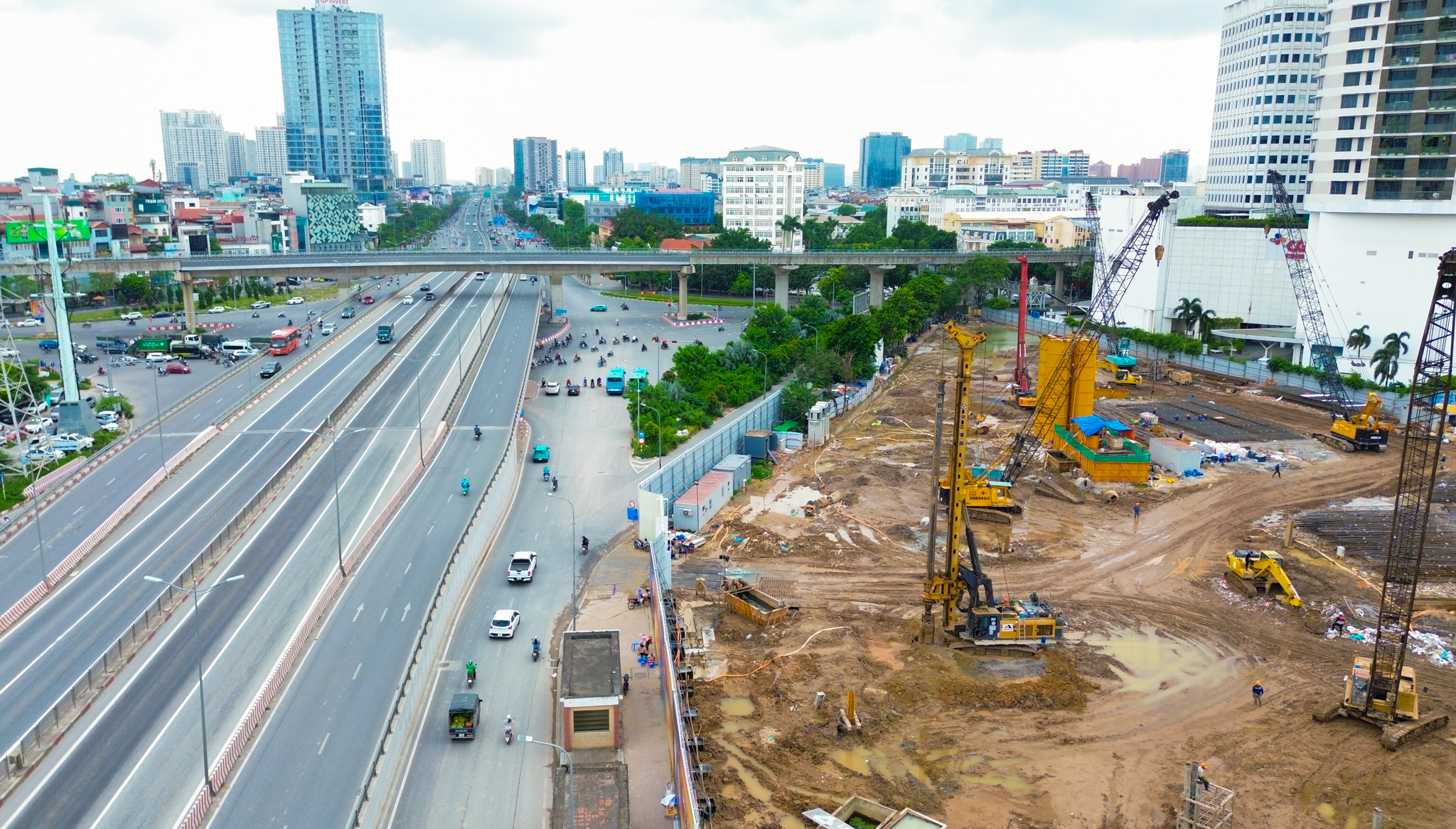 Quá nhanh: Khu đất 3 mặt tiền ở Hà Nội bỏ hoang nhiều năm lập tức thành đại công trường khi sang tay Sun Group- Ảnh 11.