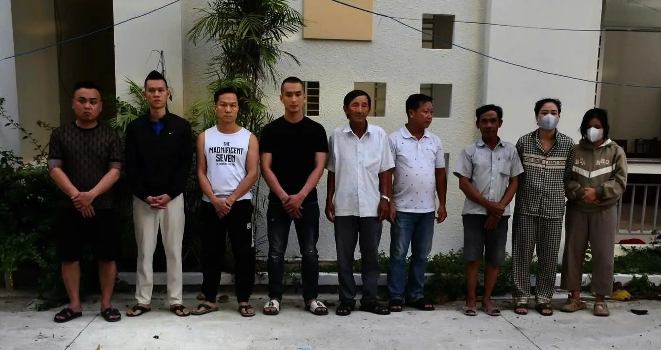 Bắt đối tượng sử dụng 3 tài khoản ngân hàng để giải ngân và nhận tiền lãi hàng ngày- Ảnh 1.