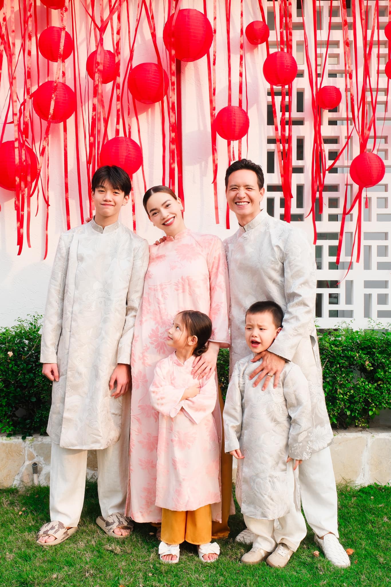 Hai “cậu ấm” Gen Alpha đình đám của showbiz Việt: Người là thừa kế tập đoàn bất động sản, người chuẩn hotboy thể thao- Ảnh 3.