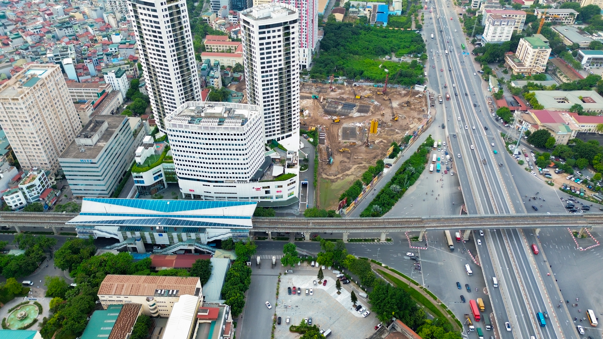 Quá nhanh: Khu đất 3 mặt tiền ở Hà Nội bỏ hoang nhiều năm lập tức thành đại công trường khi sang tay Sun Group- Ảnh 5.