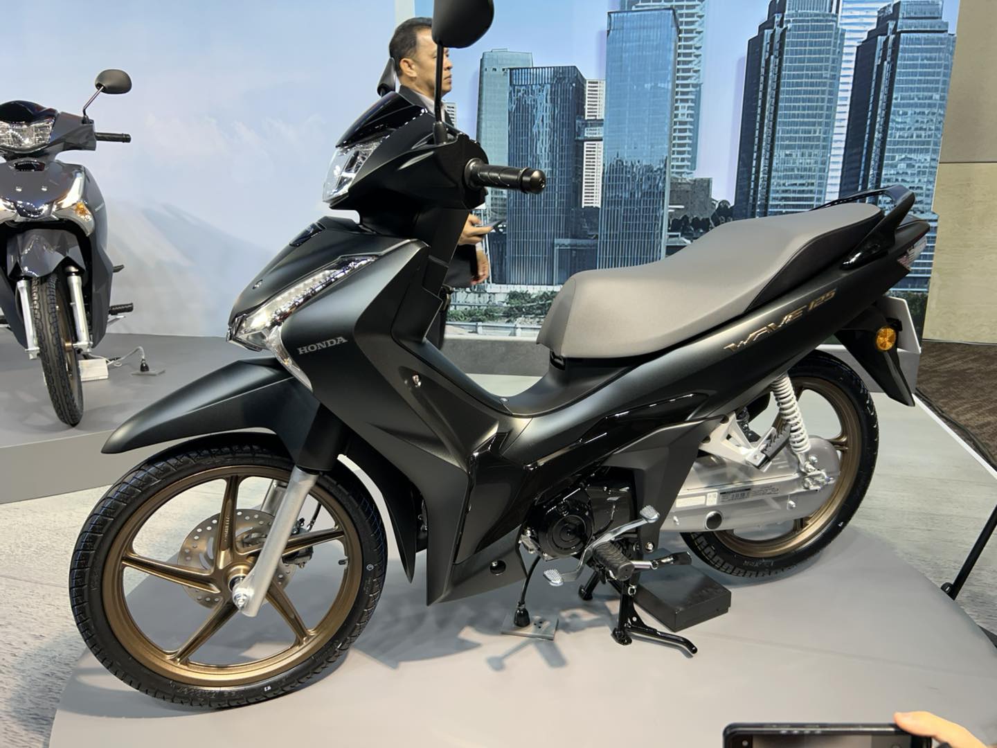 Ra mắt Honda Wave 125 đời mới: Có khóa thông minh, phanh Ra mắt Honda Wave 125 đời mới: Có khóa thông minh, phanh
