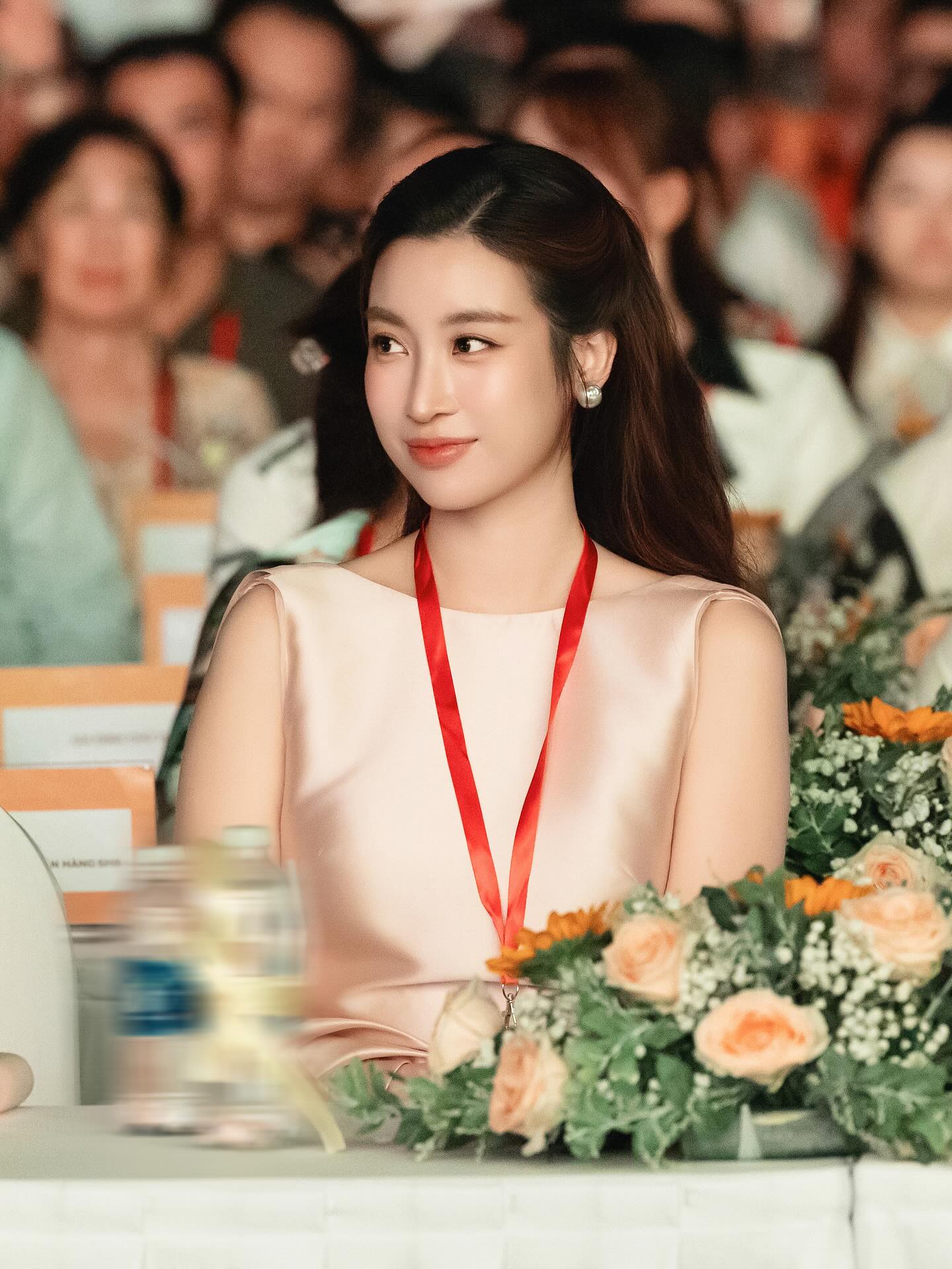 Đỗ Mỹ Linh xinh xuất sắc bên chồng - Chủ tịch Hà Nội FC và ái nữ, khí chất dâu hào môn Đỗ Mỹ Linh xinh xuất sắc bên chồng - Chủ tịch Hà Nội FC và ái nữ, khí chất dâu hào môn