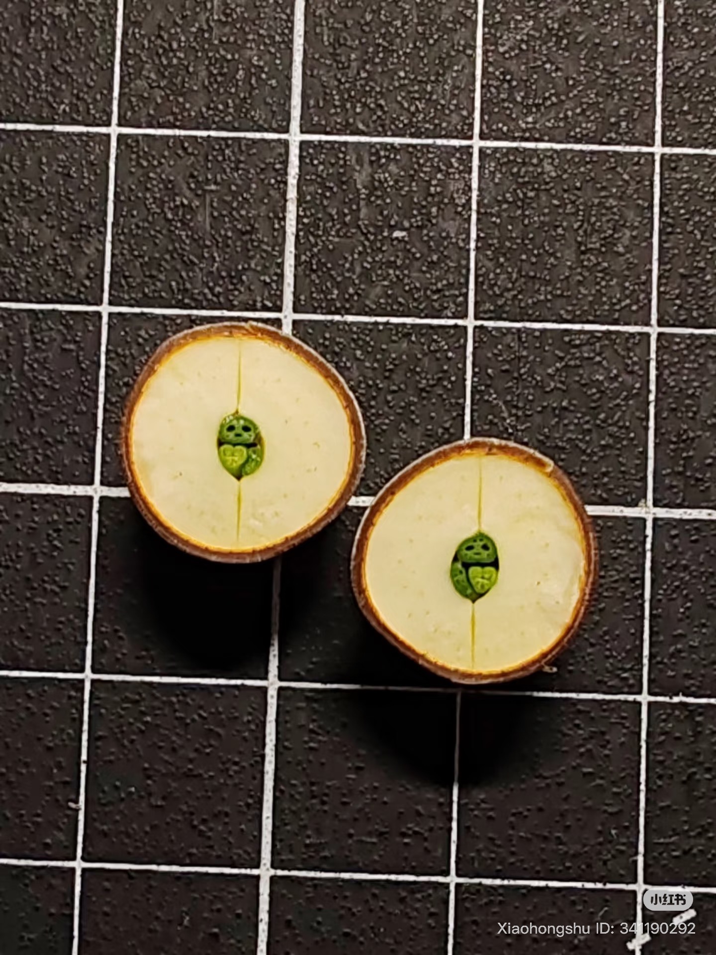 Trào lưu bổ đôi hạt sen thấy Na Tra gây sốt MXH xứ Trung, netizen đua nhau thử để kiểm chứng thật giả- Ảnh 7.