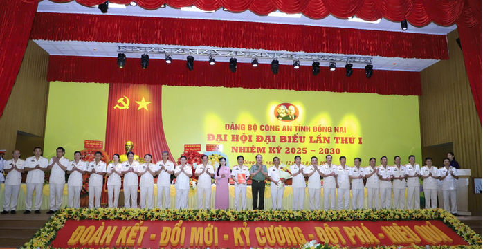 Thiếu tướng Nguyễn Đức Hải giữ chức Bí thư Đảng uỷ Công an tỉnh Đồng Nai- Ảnh 5. Thiếu tướng Nguyễn Đức Hải giữ chức Bí thư Đảng uỷ Công an tỉnh Đồng Nai- Ảnh 5.