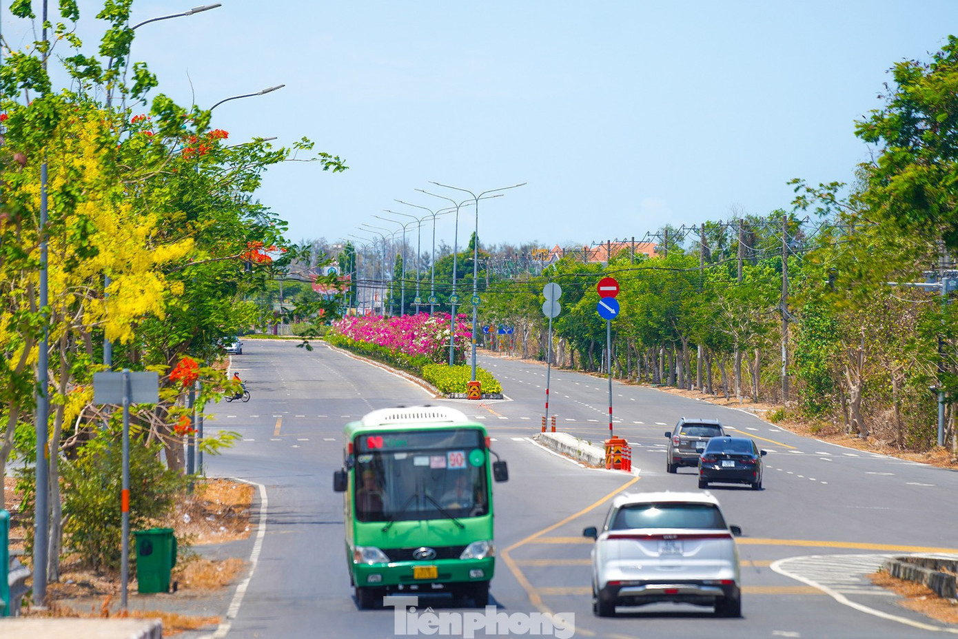 Người dân Cần Giờ, Côn Đảo được ưu đãi gì khi chuyển sang xe điện?- Ảnh 1. Người dân Cần Giờ, Côn Đảo được ưu đãi gì khi chuyển sang xe điện?- Ảnh 1.