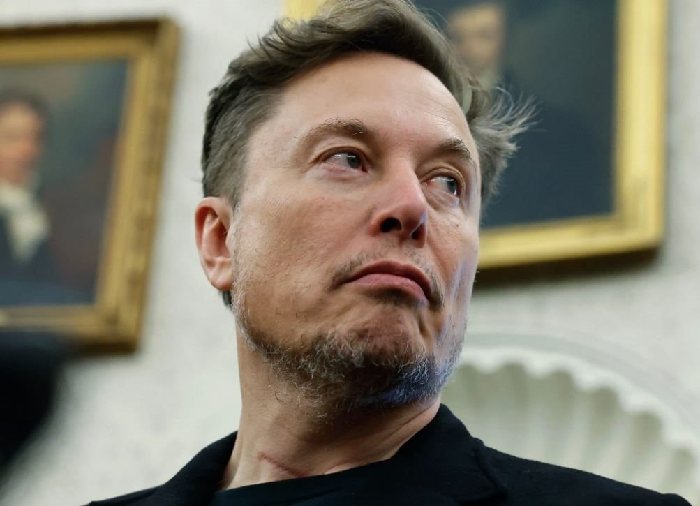 Elon Musk sắp kiện Apple: Chuyện gì đang xảy ra?- Ảnh 1. Elon Musk sắp kiện Apple: Chuyện gì đang xảy ra?- Ảnh 1.