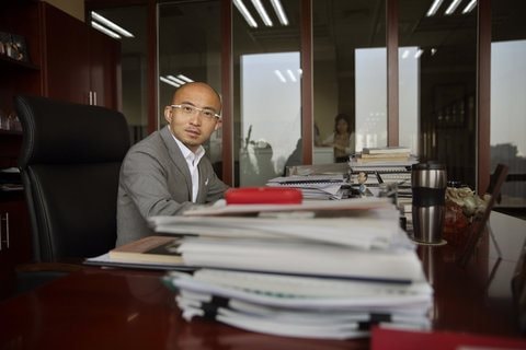 Chủ tịch ngân hàng nổi tiếng Trung Quốc bất ngờ xuất hiện trở lại sau 2,5 năm biến mất, đế chế 2 tỷ USD sắp có biến động lớn?- Ảnh 2.
