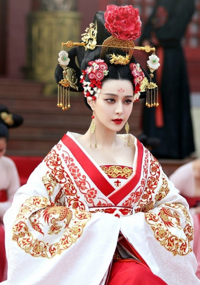 10 Hoàng hậu đẹp nhất Trung Quốc: Phạm Băng Băng xếp sau Dương Mịch, hạng 1 nhan sắc “trên đỉnh chúng sinh”- Ảnh 10.