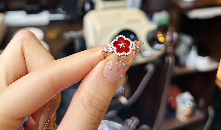 Loạt sản phẩm hút khách nhờ lấy cảm hứng từ Quốc khánh 2/9- Ảnh 10. Loạt sản phẩm hút khách nhờ lấy cảm hứng từ Quốc khánh 2/9- Ảnh 10.