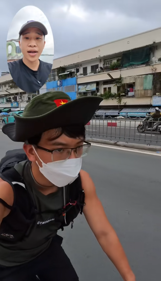 Thanh niên đạp xe từ Bắc vào Nam dịp 30/4, giờ lại đạp ngược từ Nam ra Bắc đón 2/9: Đã tìm ra chiếc xe đạp khổ nhất Việt Nam!- Ảnh 6.