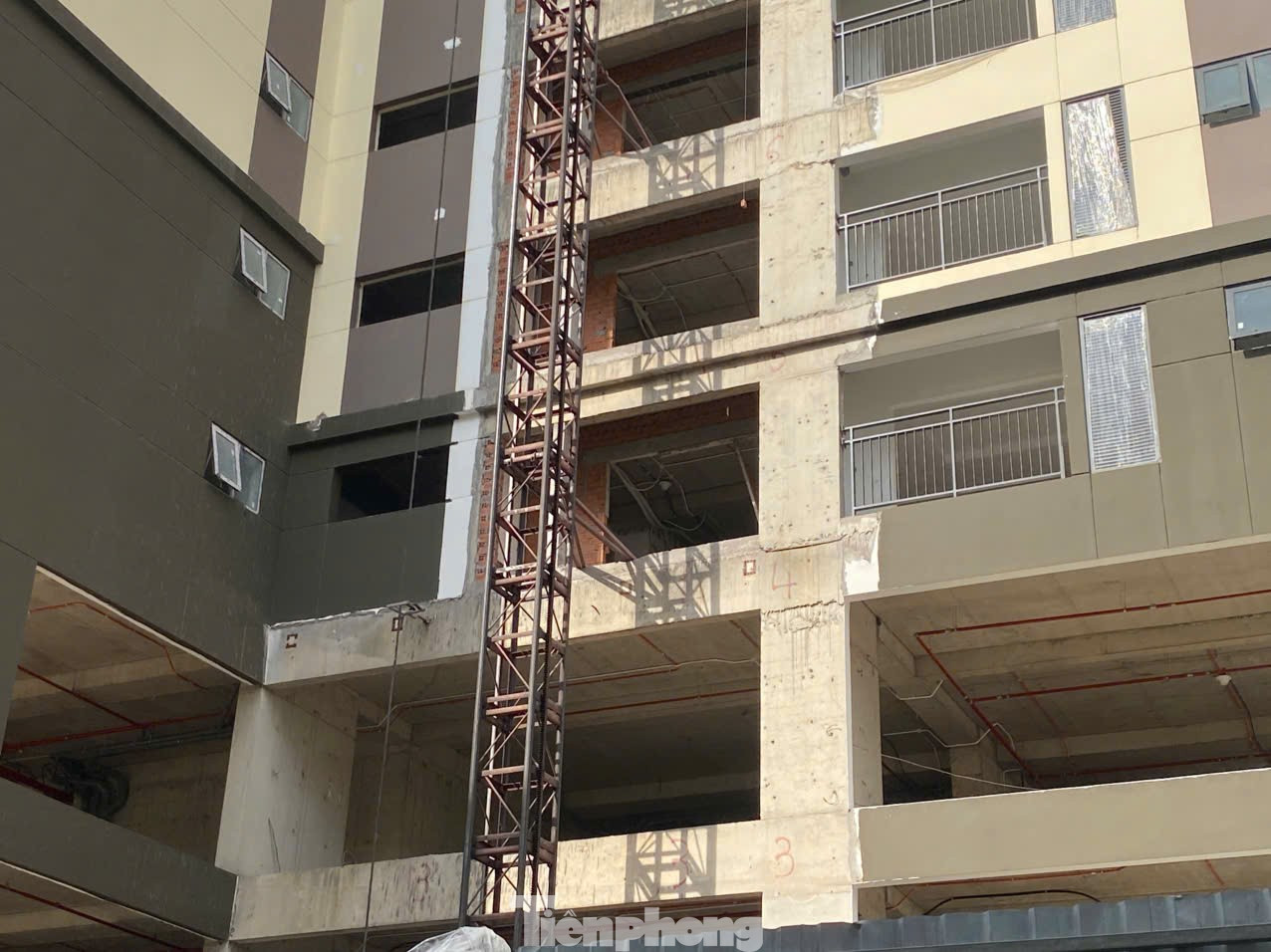 Dự án nhà ở xã hội bị siết tiến độ đang thi công tới đâu?- Ảnh 12. Dự án nhà ở xã hội bị siết tiến độ đang thi công tới đâu?- Ảnh 12.