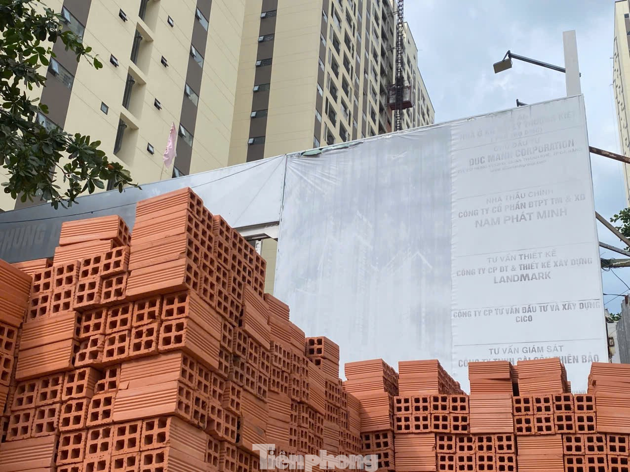 Dự án nhà ở xã hội bị siết tiến độ đang thi công tới đâu?- Ảnh 4. Dự án nhà ở xã hội bị siết tiến độ đang thi công tới đâu?- Ảnh 4.
