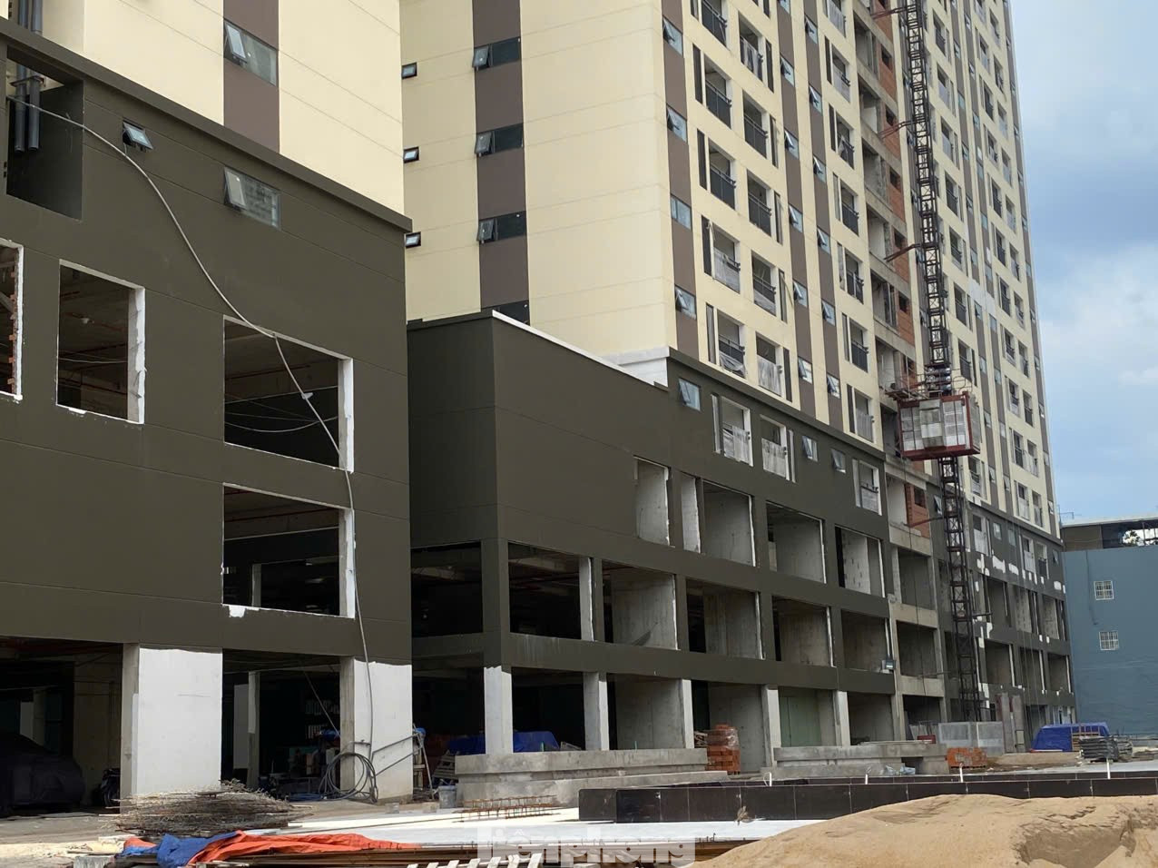Dự án nhà ở xã hội bị siết tiến độ đang thi công tới đâu?- Ảnh 6. Dự án nhà ở xã hội bị siết tiến độ đang thi công tới đâu?- Ảnh 6.