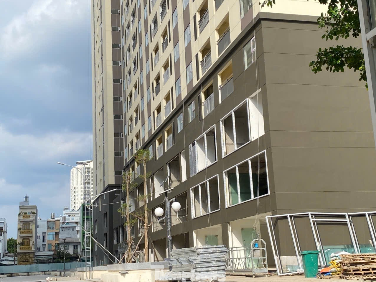 Dự án nhà ở xã hội bị siết tiến độ đang thi công tới đâu?- Ảnh 7. Dự án nhà ở xã hội bị siết tiến độ đang thi công tới đâu?- Ảnh 7.
