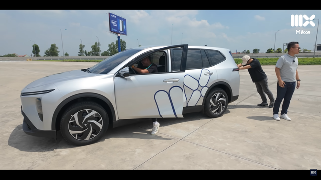 'Vắt kiệt' pin VinFast Limo Green với 2 bài thử, quãng đường tối đa có được như công bố?- Ảnh 3. 'Vắt kiệt' pin VinFast Limo Green với 2 bài thử, quãng đường tối đa có được như công bố?- Ảnh 3.