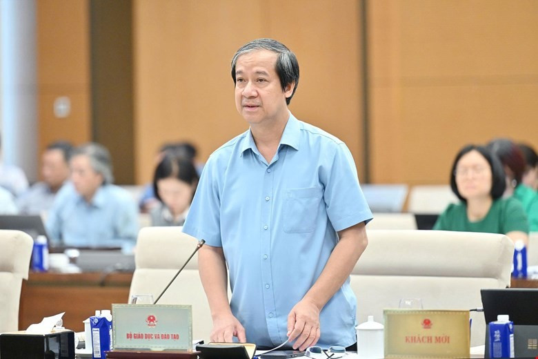 'Lương giáo viên gấp 2-3 lần mặt bằng chung cũng không có gì quá đáng'- Ảnh 1. 'Lương giáo viên gấp 2-3 lần mặt bằng chung cũng không có gì quá đáng'- Ảnh 1.
