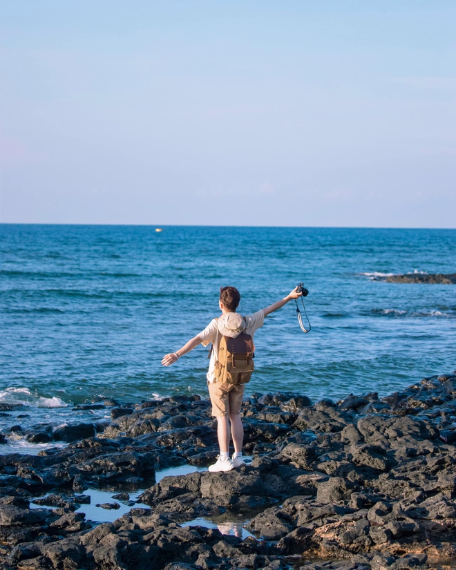 Đảo duy nhất ở Việt Nam có 5 ngọn núi lửa: Cách đất liền 30km, du khách nhận xét "Cảnh như trong phim"- Ảnh 12.