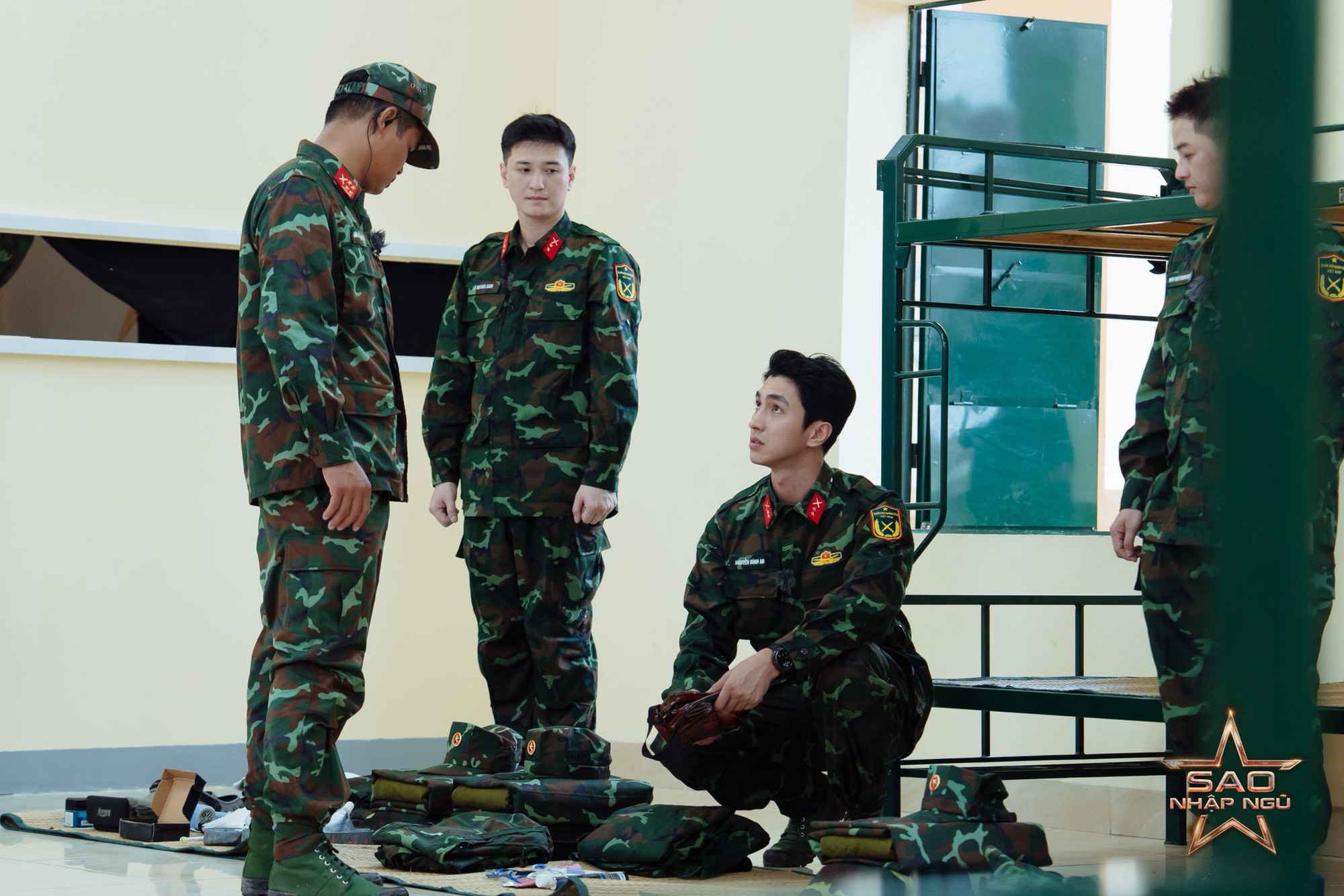 Tranh cãi ai là người đẹp trai nhất Việt Nam- Ảnh 11. Tranh cãi ai là người đẹp trai nhất Việt Nam- Ảnh 11.