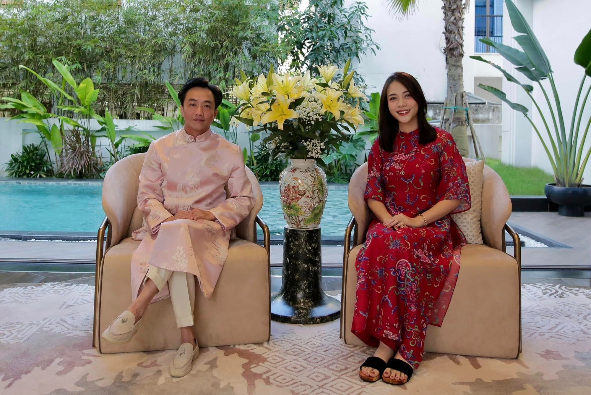 Chi tiết chứng tỏ Đàm Thu Trang cực kỳ tinh tế khi đứng cạnh chồng đại gia- Ảnh 4.