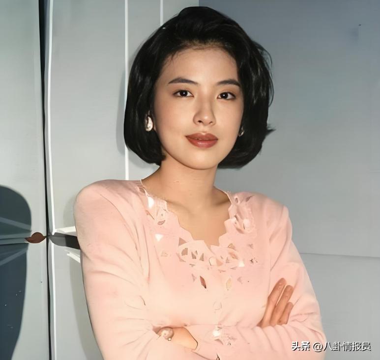 Thiếu phu nhân chịu chơi nhất showbiz: Thay hơn 20 bảo mẫu vì 'không đạt chuẩn', tiêu hết hơn 30 nghìn tỷ trong vòng 4 năm?- Ảnh 4.