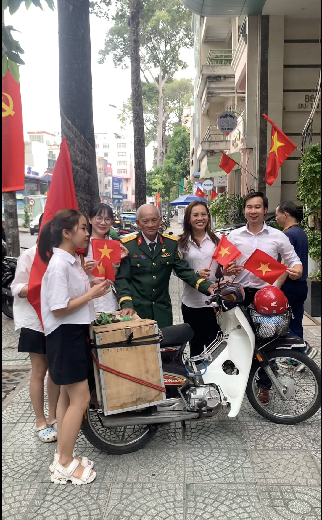 Cựu chiến binh Trần Văn Thanh tiết lộ kế hoạch đến Hà Nội xem diễu binh 2/9, nhiều người sẽ "choáng"- Ảnh 1.