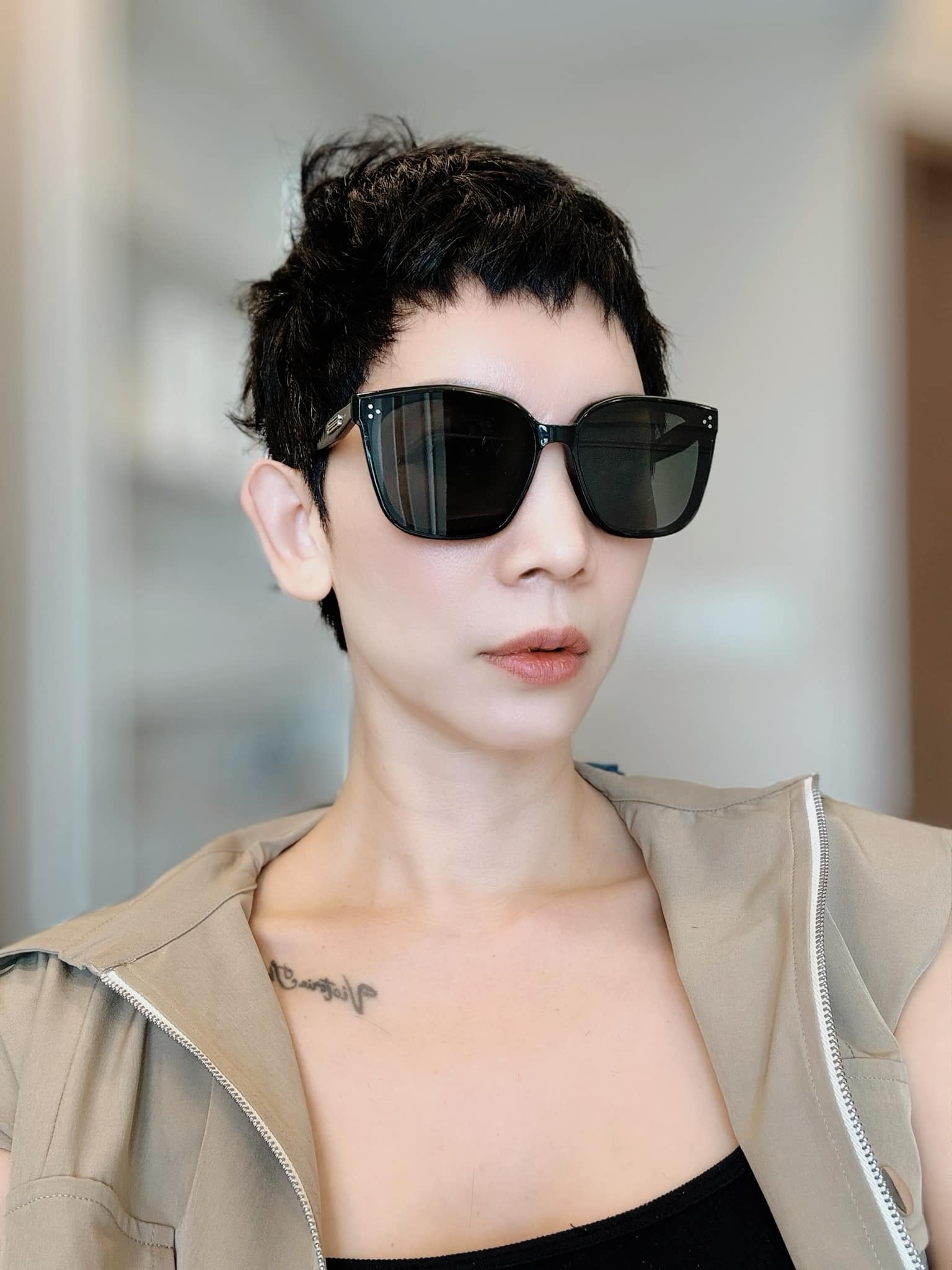 Siêu mẫu Xuân Lan tuổi 47 vẫn cực kỳ trẻ trung: Có 1 thói quen ăn chống già, trị nám chị em ngoài 30 nên học hỏi- Ảnh 8.