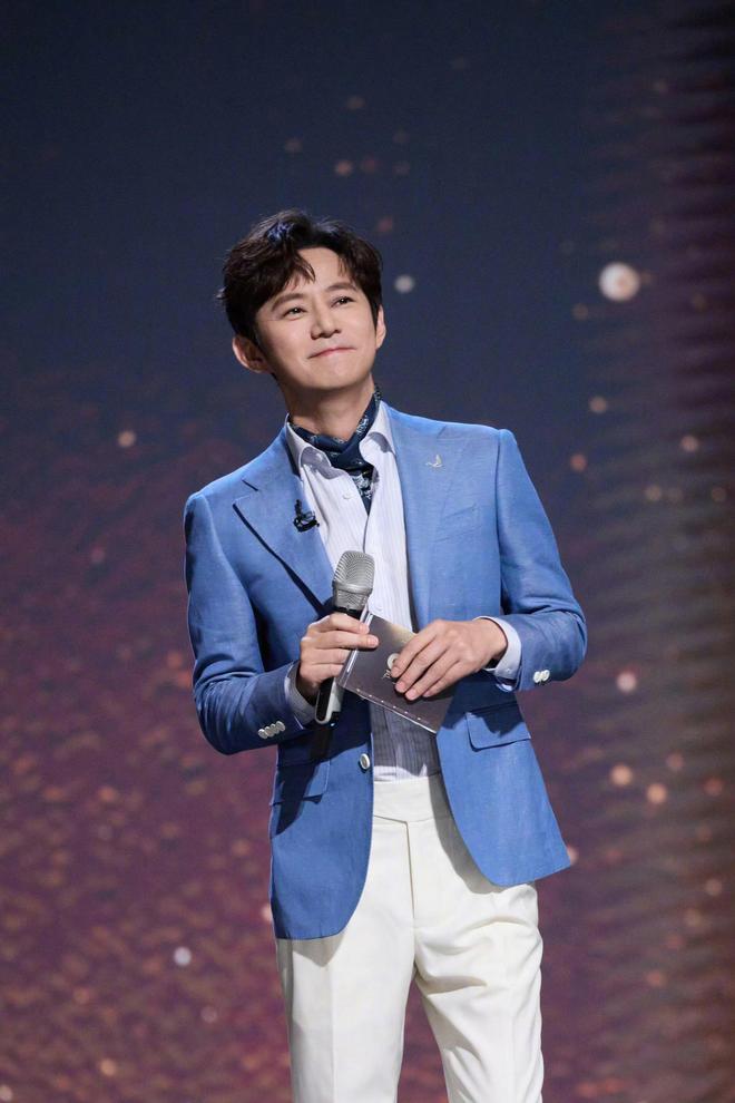 10 ngôi sao học vấn cao nhất Cbiz, người đứng đầu sở hữu tới 3 bằng tiến sĩ: Bất ngờ vượt ngoài tưởng tượng!- Ảnh 9.