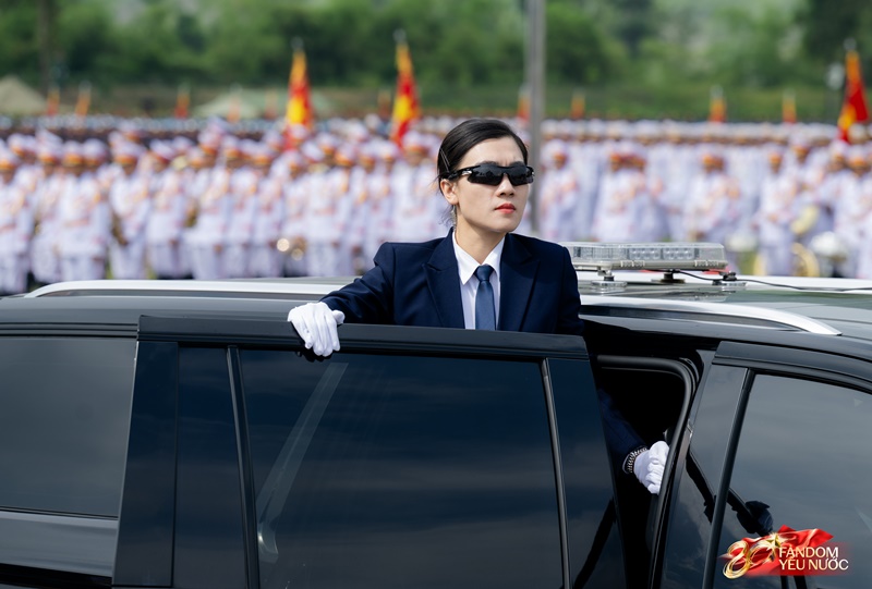Oai phong dàn phương tiện đặc chủng chống khủng bố lần đầu hợp luyện diễu binh- Ảnh 17.