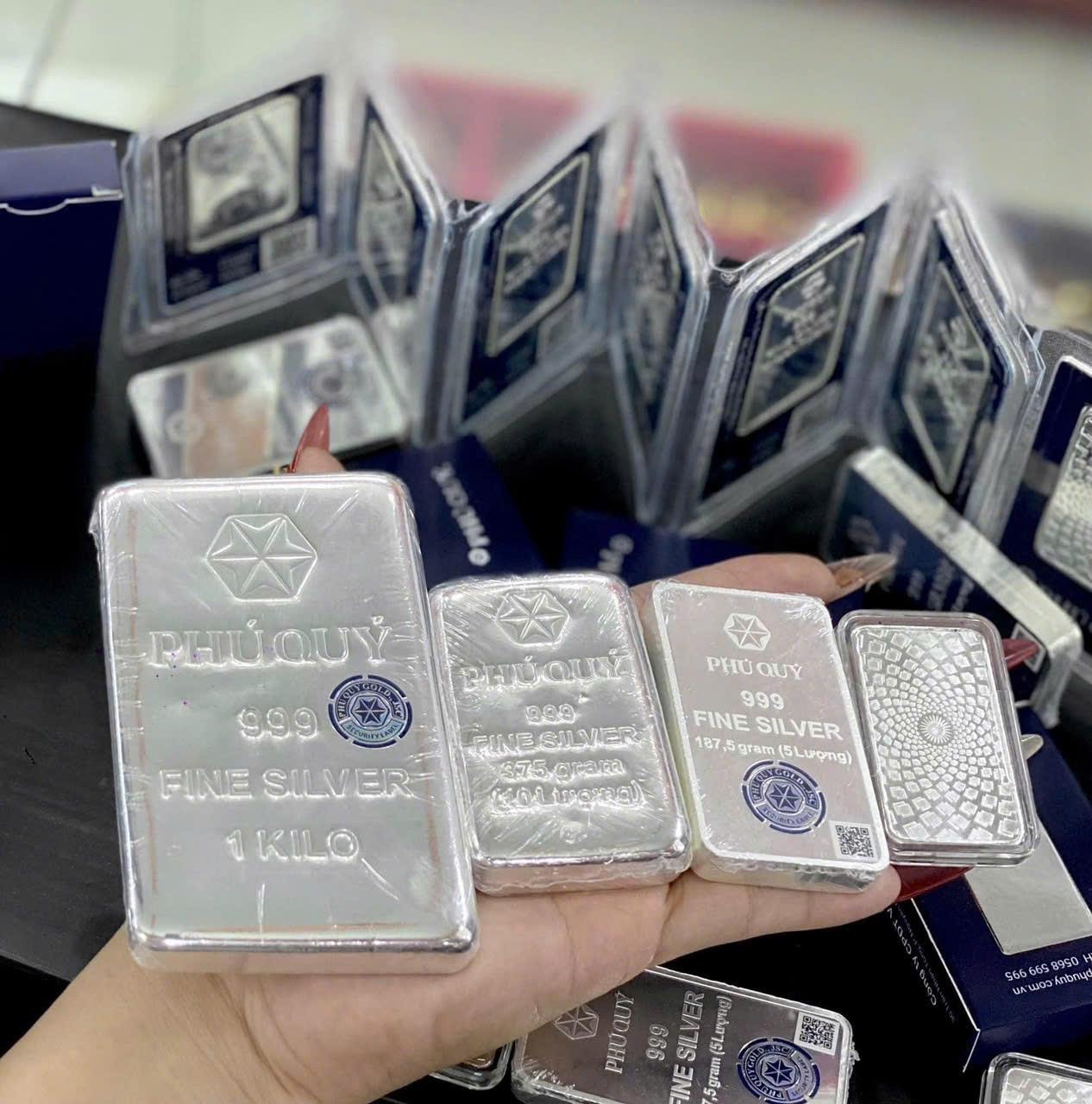 Sự trỗi dậy của một kim loại quý trong kỷ nguyên của tiền điện tử khiến nhiều ngân hàng toàn cầu thay đổi chiến lược đầu tư- Ảnh 1. Sự trỗi dậy của một kim loại quý trong kỷ nguyên của tiền điện tử khiến nhiều ngân hàng toàn cầu thay đổi chiến lược đầu tư- Ảnh 1.