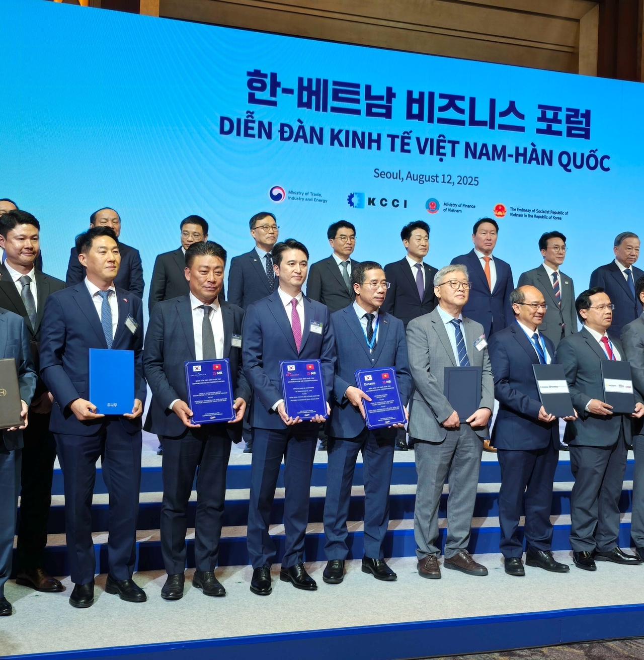 Sàn giao dịch tài sản số nội địa đầu tiên tại Việt Nam: Xuất hiện 'ông trùm' Hàn Quốc quản lý 80 tỷ USD được hỗ trợ bởi công ty đứng sau nhóm nhạc BTS đình đám- Ảnh 2.
