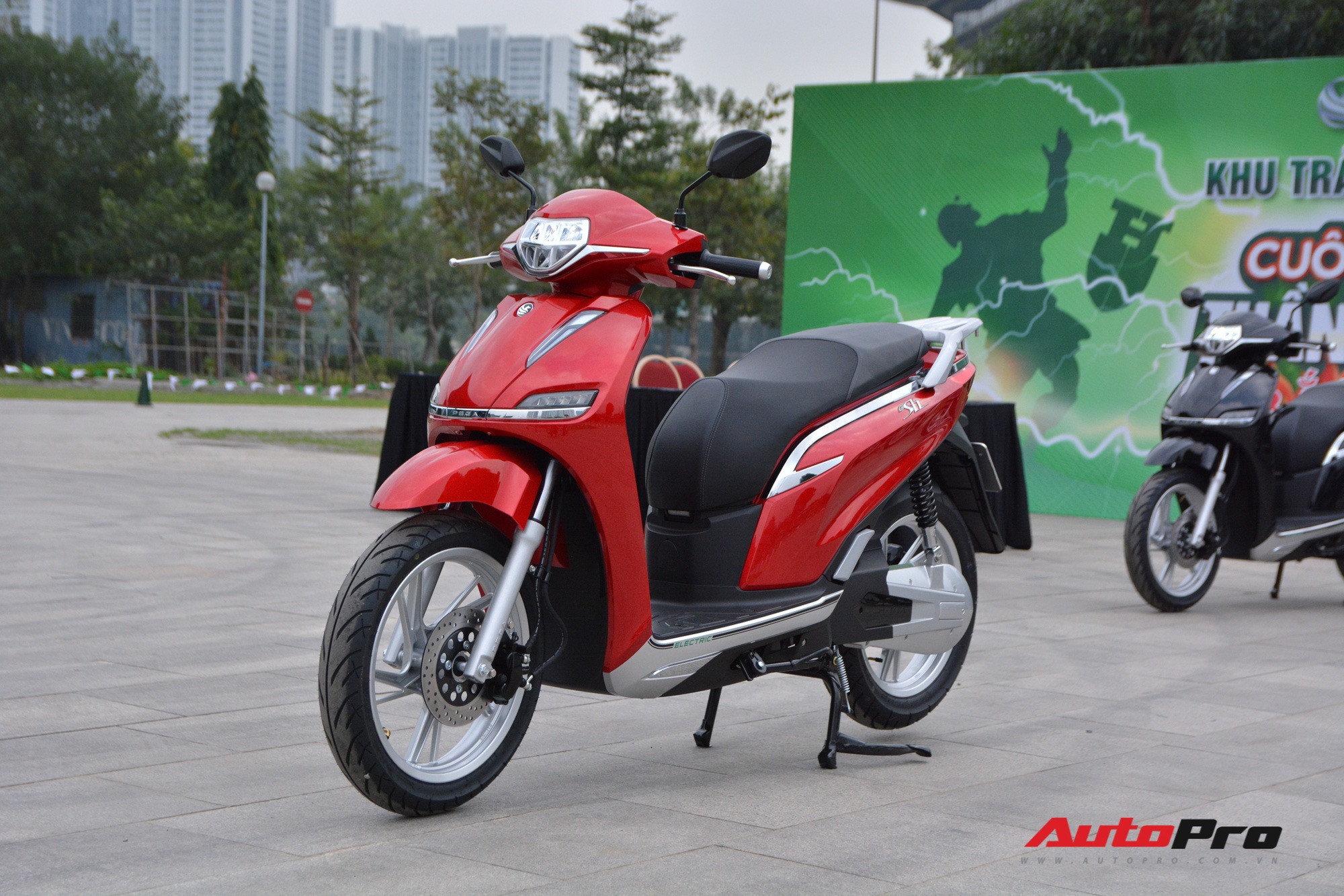 VinFast, Selex, Dat Bike, Yadea, Pega... đang làm gì với xe máy điện trong cuộc chạy đua logistics xanh?- Ảnh 7. VinFast, Selex, Dat Bike, Yadea, Pega... đang làm gì với xe máy điện trong cuộc chạy đua logistics xanh?- Ảnh 7.