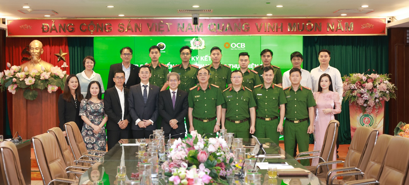Sử dụng dịch vụ xác thực điện tử qua VNeID ngay trên ứng dụng OCB OMNI- Ảnh 2. Sử dụng dịch vụ xác thực điện tử qua VNeID ngay trên ứng dụng OCB OMNI- Ảnh 2.
