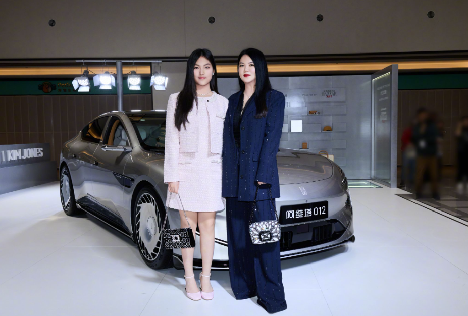 MC giàu nhất showbiz khoe ảnh 1 trong số 70 ngôi nhà đang sở hữu: biệt phủ rộng 600 m2, đẹp đến mức tưởng địa điểm tham quan, kiến trúc xa hoa như hoàng cung- Ảnh 6.