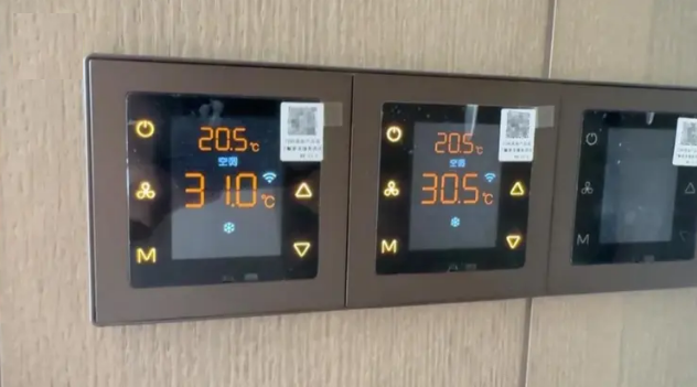 Người phụ nữ chi 54 tỷ đồng mua chung cư 200 m2, 2 năm ở được vì điều hòa "nóng như xông hơi", chủ đầu tư phản hồi: "Không có dấu hiệu bất thường"- Ảnh 2. Người phụ nữ chi 54 tỷ đồng mua chung cư 200 m2, 2 năm ở được vì điều hòa "nóng như xông hơi", chủ đầu tư phản hồi: "Không có dấu hiệu bất thường"- Ảnh 2.