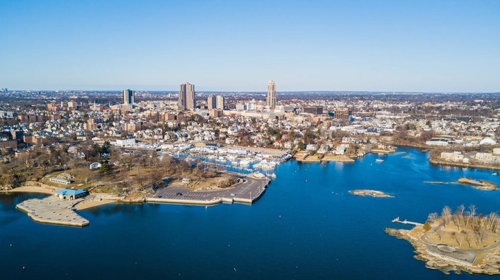 Công thức hạ nhiệt giá thuê nhà ở thành phố ngoại ô New York- Ảnh 1. Công thức hạ nhiệt giá thuê nhà ở thành phố ngoại ô New York- Ảnh 1.