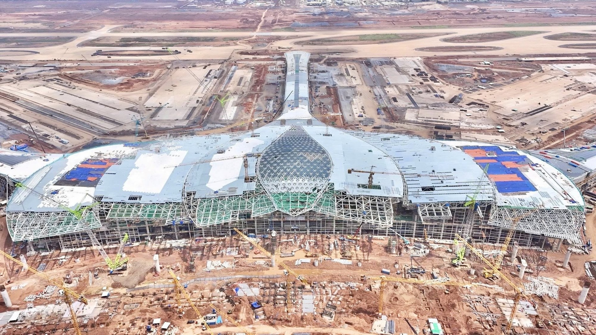Sân bay Long Thành dự kiến khánh thành vào ngày 19/12,  các 'đại gia' hàng không ồ ạt tuyển hàng ngàn vị trí, ưu tiên người Đồng Nai- Ảnh 1.