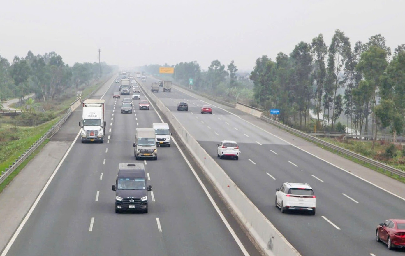Cấm xe tải chạy làn 1 cao tốc Hà Nội - Hải Phòng, Pháp Vân - Cầu Giẽ- Ảnh 2.