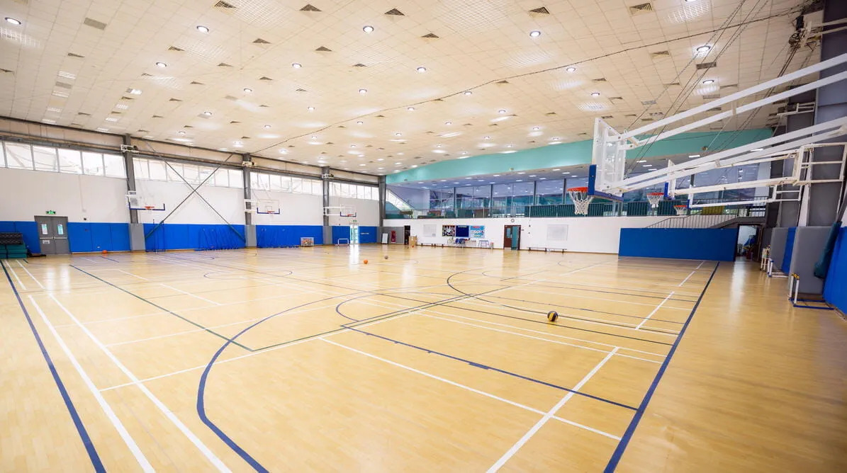 Tìm ra ngôi trường Phó Chủ tịch SHB cho 2 con sinh đôi theo học: Phí nhập học đã gần trăm triệu, học phí hơn nửa tỷ!- Ảnh 7.