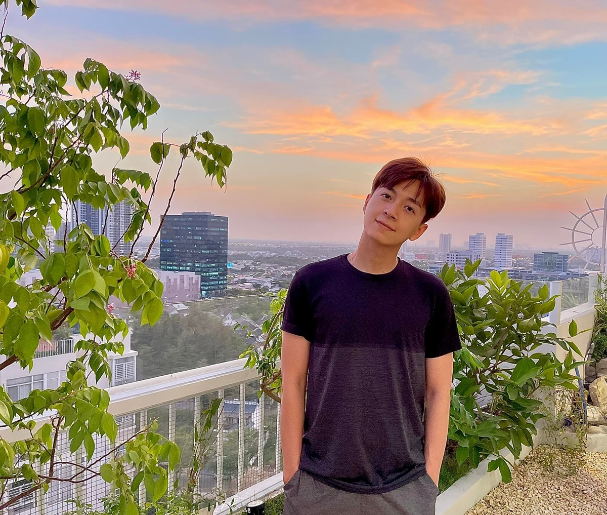 Nam nghệ sĩ sỡ hữu mỗi quận 2 căn nhà: “Phú ông” showbiz Việt, 23 tuổi có con, U40 siêu giàu, chưa vợ- Ảnh 4.