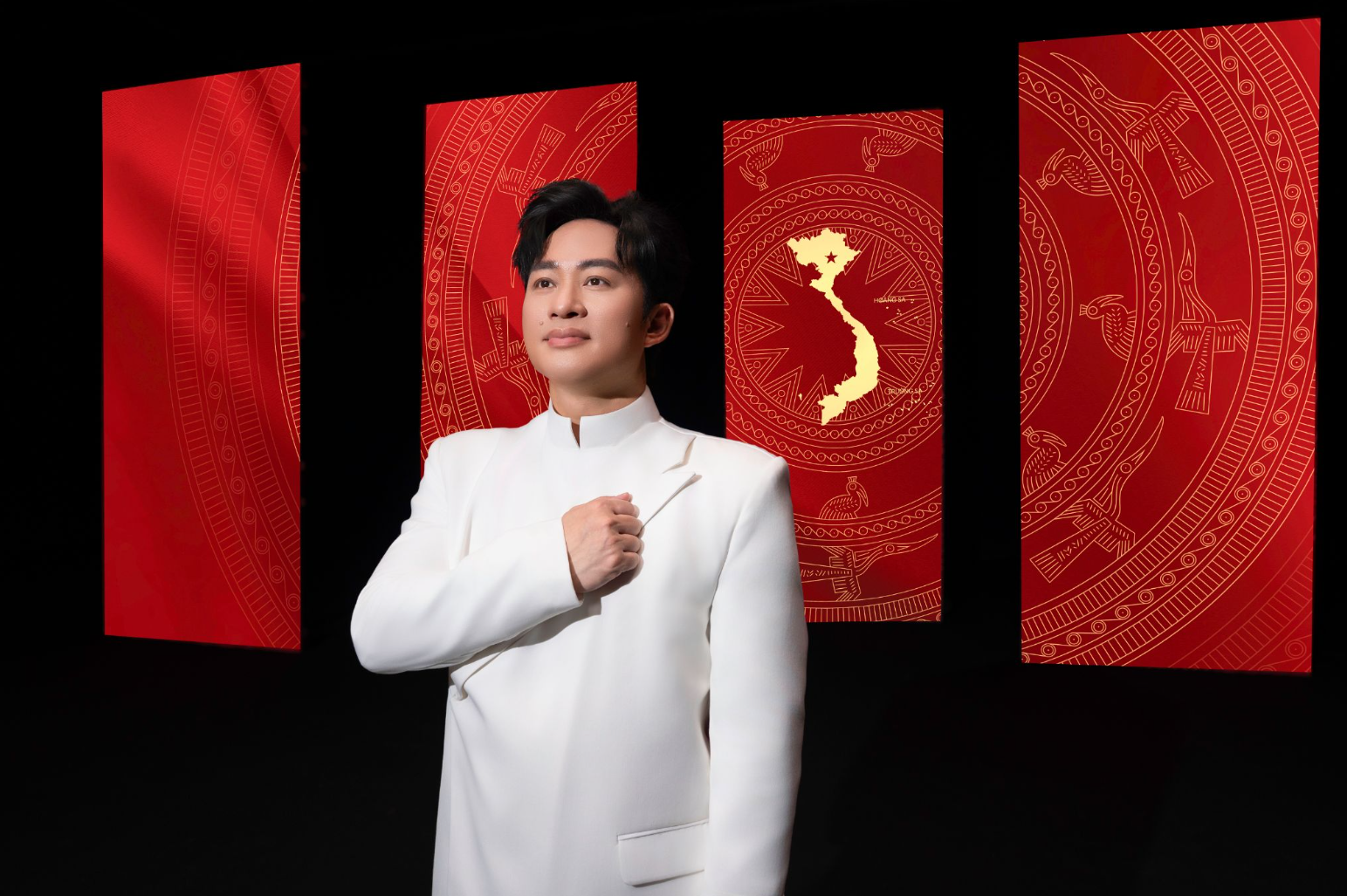 Ca sĩ Tùng Dương ra mắt ca khúc mới khiến ai nghe xong cũng “sục sôi” lòng yêu nước, phải thốt lên: “Tự hào 2 tiếng Việt Nam”- Ảnh 1.