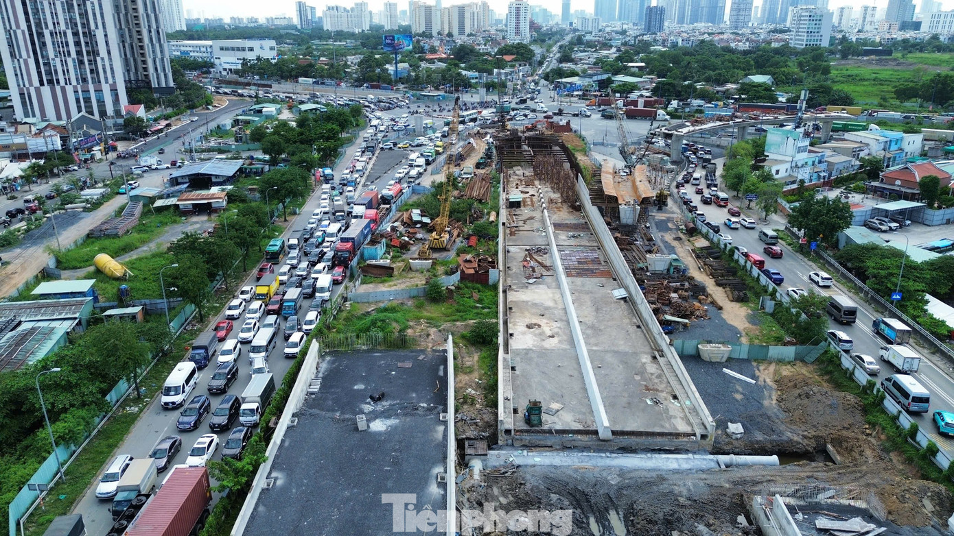Sân bay Long Thành không thể 'về đích' một mình- Ảnh 3.