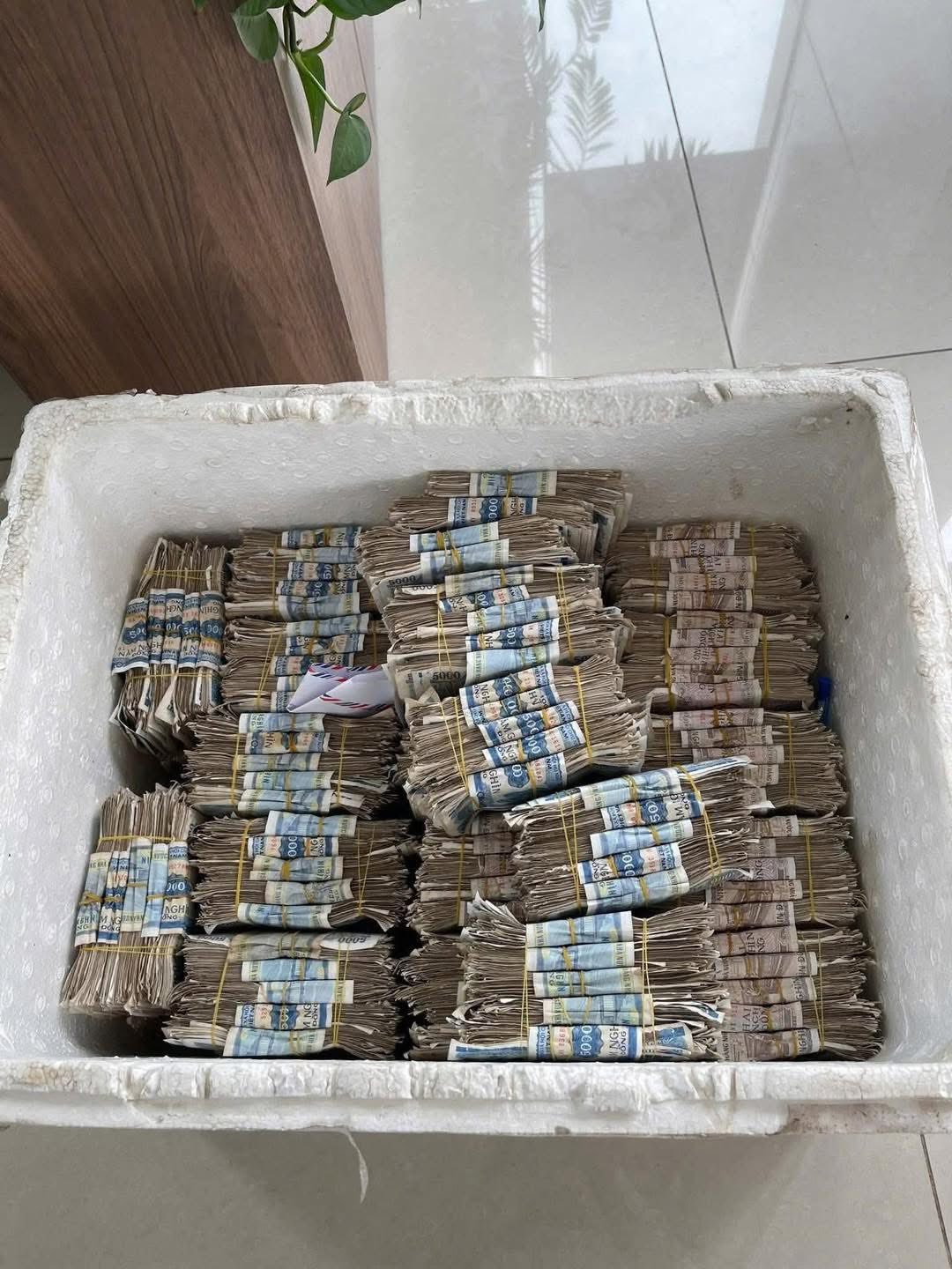 Thông tin người đàn ông tiết kiệm tiền ăn sáng để mua ô tô là bịa đặt, chính chủ nói rõ về nguồn gốc số tiền- Ảnh 2.