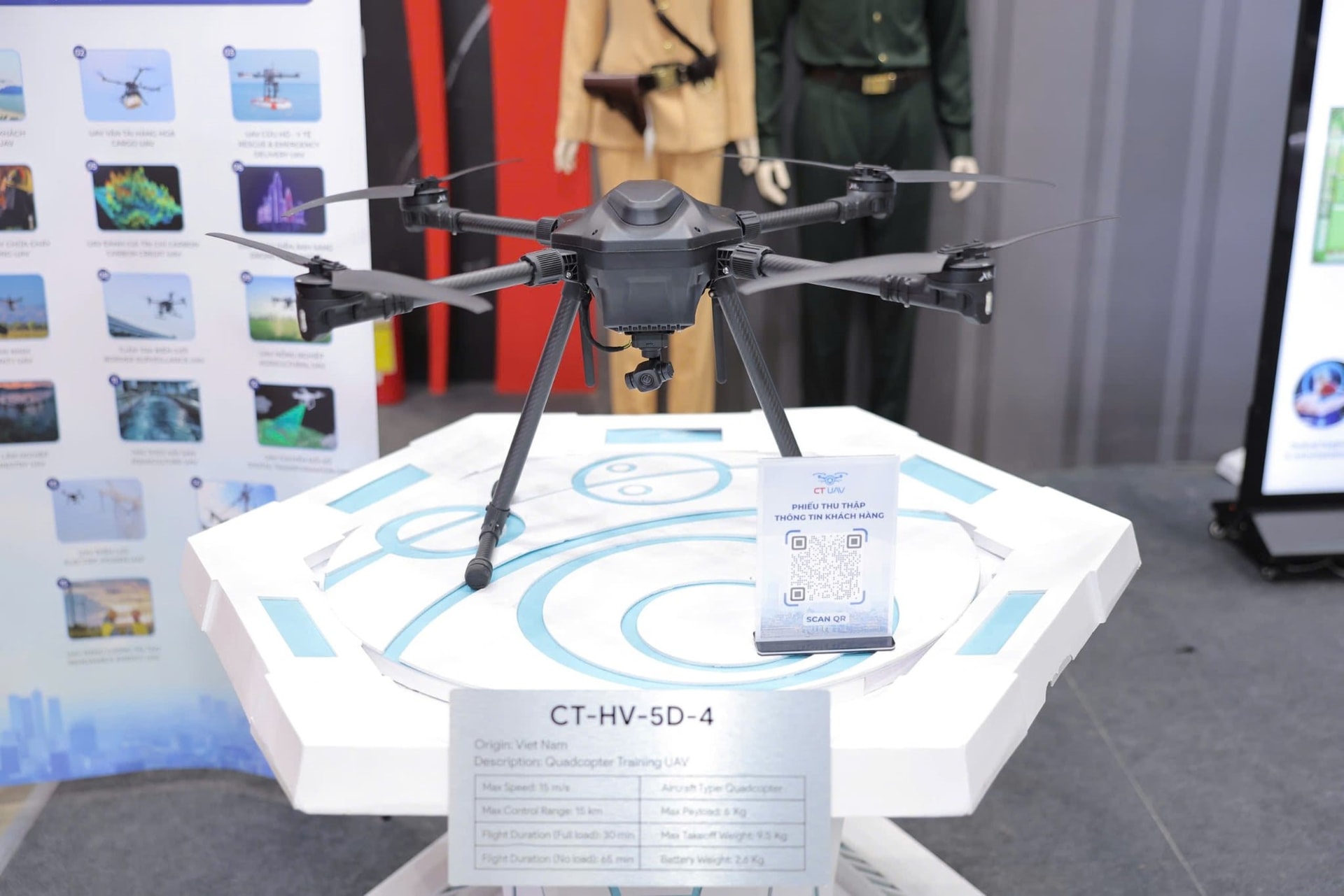 DN được Thủ tướng khen vì xuất khẩu 5.000 UAV vừa phô diễn loạt siêu phẩm mới, tải trọng tới 200kg- Ảnh 1.