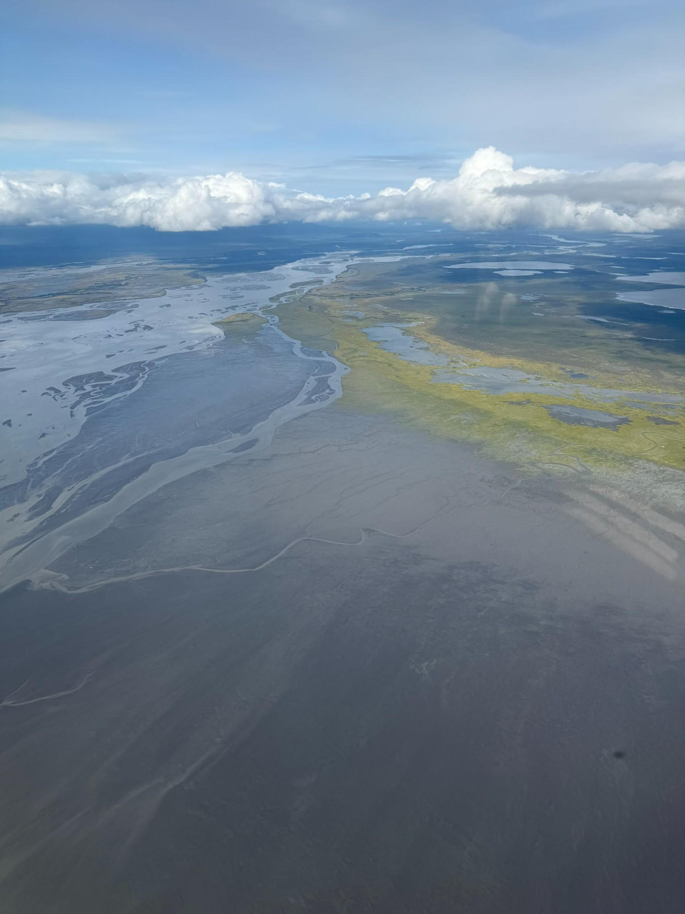 Hội nghị thượng đỉnh Nga - Mỹ: Phái đoàn Nga đáp máy bay xuống Alaska- Ảnh 3.